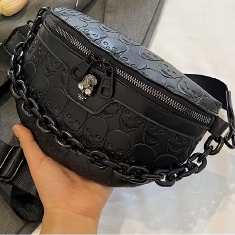 Black Skull Embossed Crossbody Bag - Picture 3 of 14